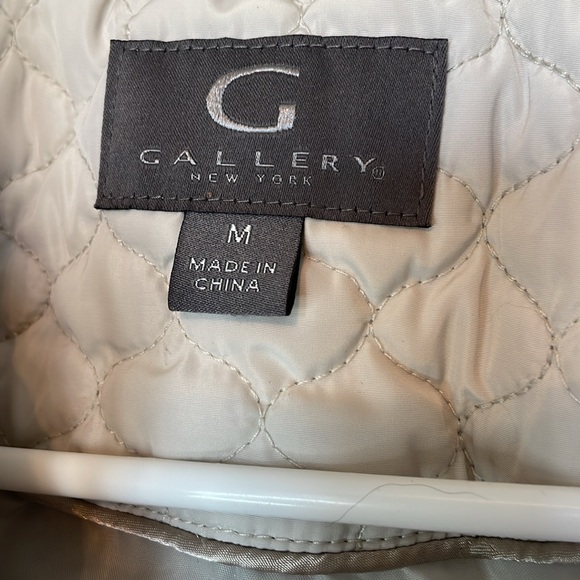 Gallery Quilted Water Resistant Hooded Jacket - Picture 8 of 15